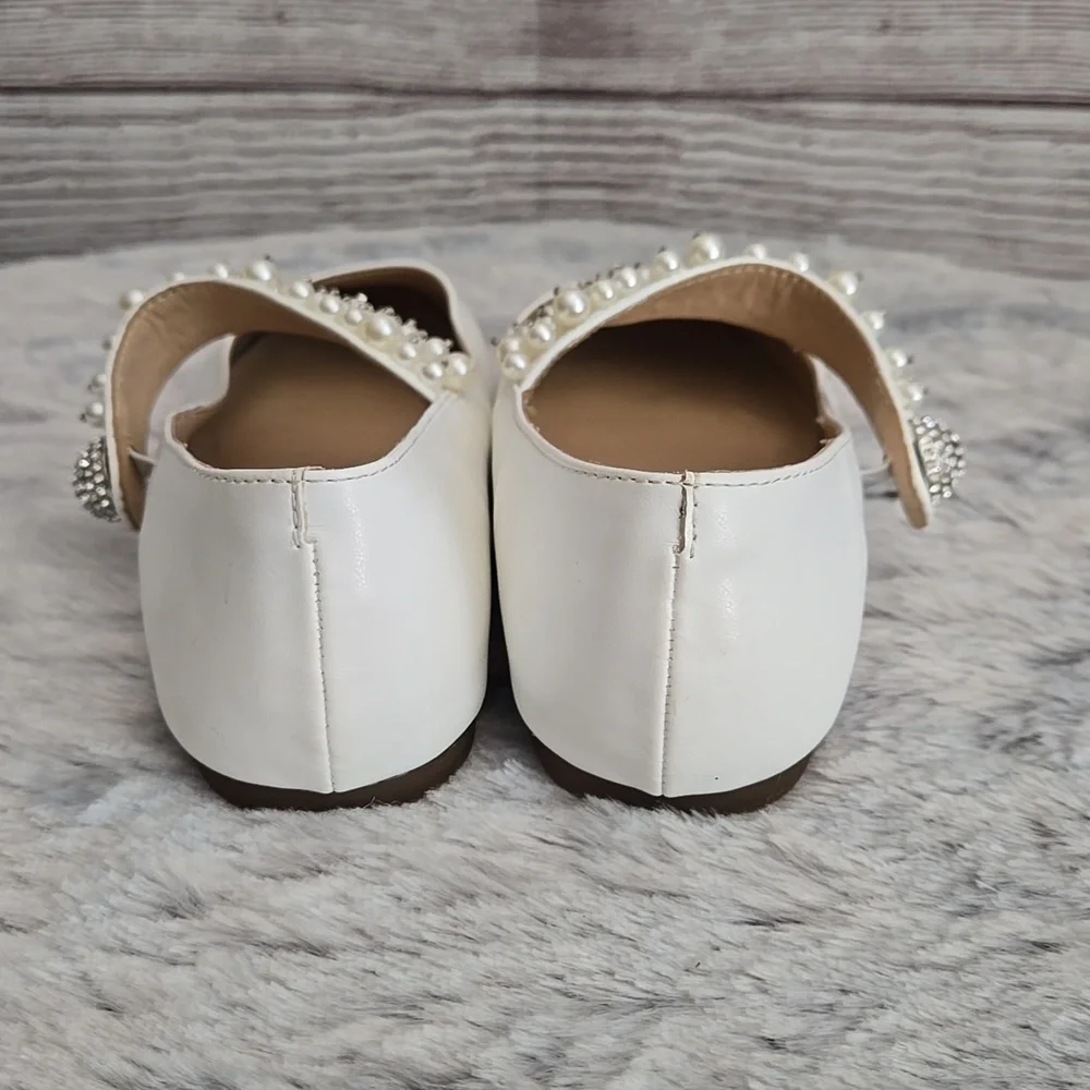 Vince Camuto White Flat Dress Shoes, Girls Size 3.5, Great Condition - Picture 8 of 10